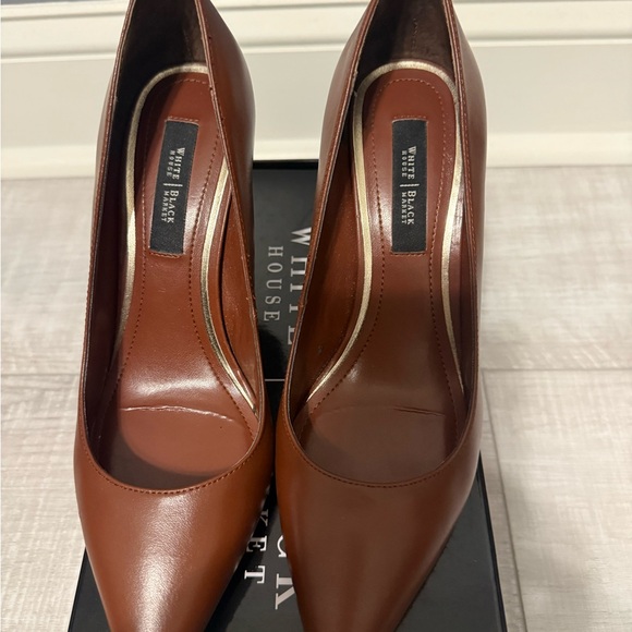 White House Black Market Olivia Rich Mahogany Heels, Size 8 - Picture 2 of 7